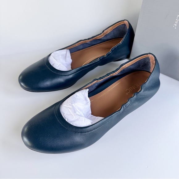 Vionic Leather Ballet Flat Shoes Navy Women’s Slip On - Picture 2 of 7